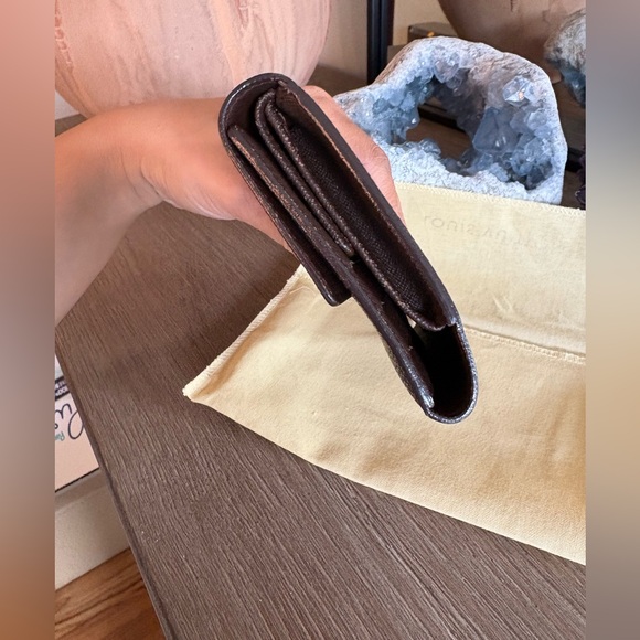 Louis Vuitton Damier Canvas Long Wallet - Picture 2 of 12